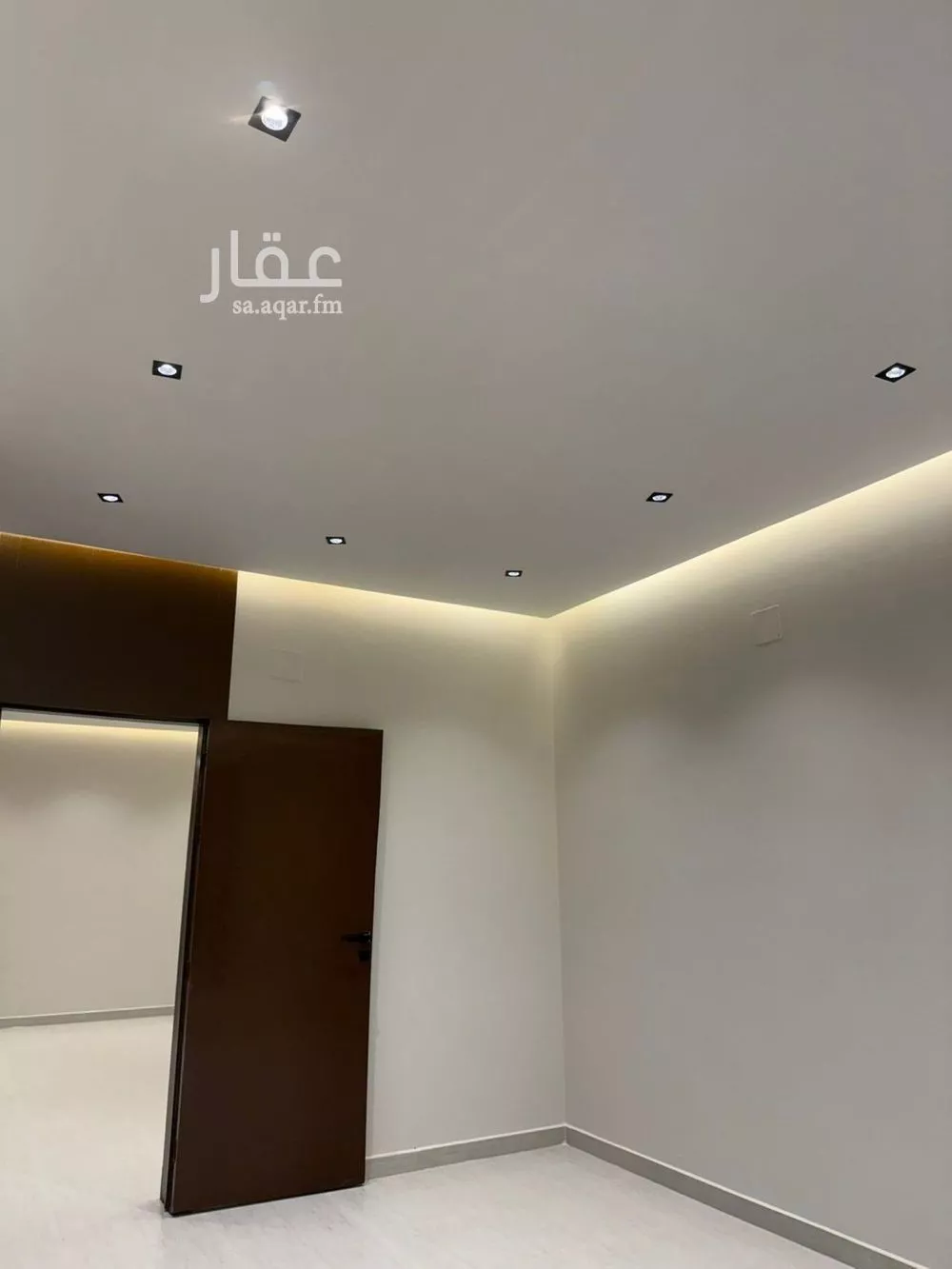 فيلا 7 غرف في الشرق 6