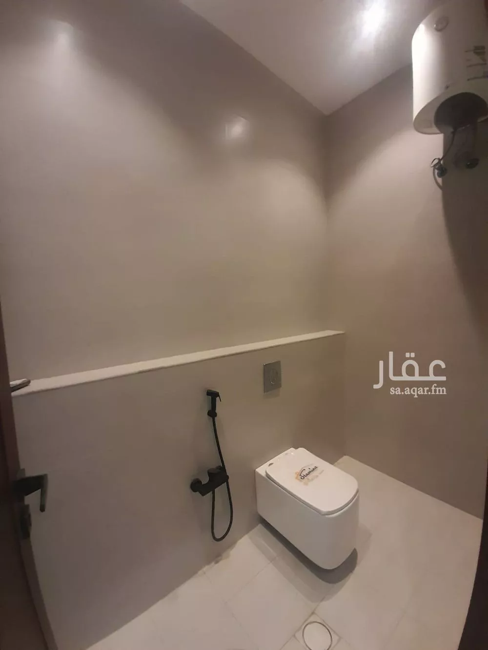 6 bedroom villa in Dhahrat Namar 8