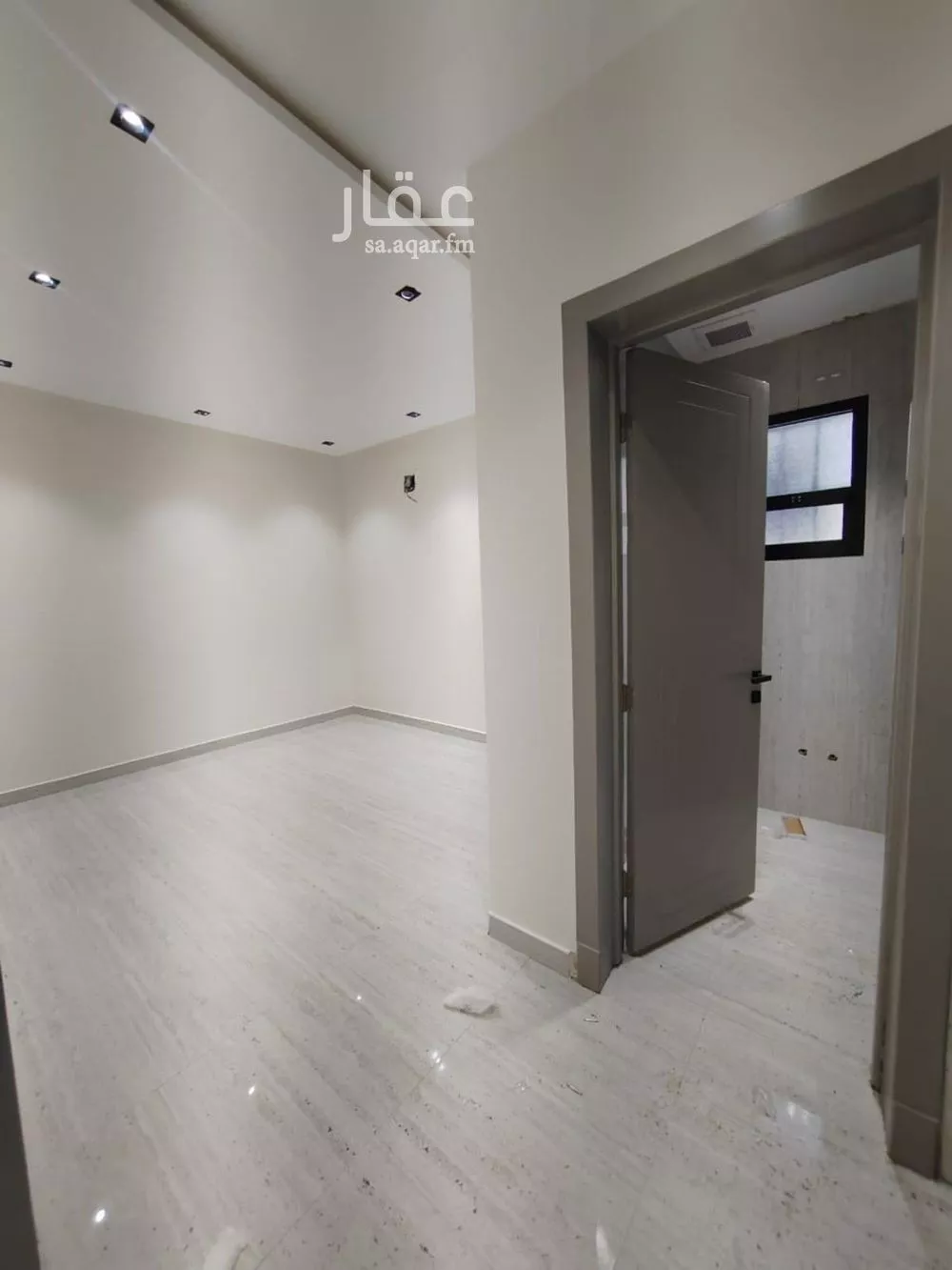 فيلا 5 غرف في طويق 7