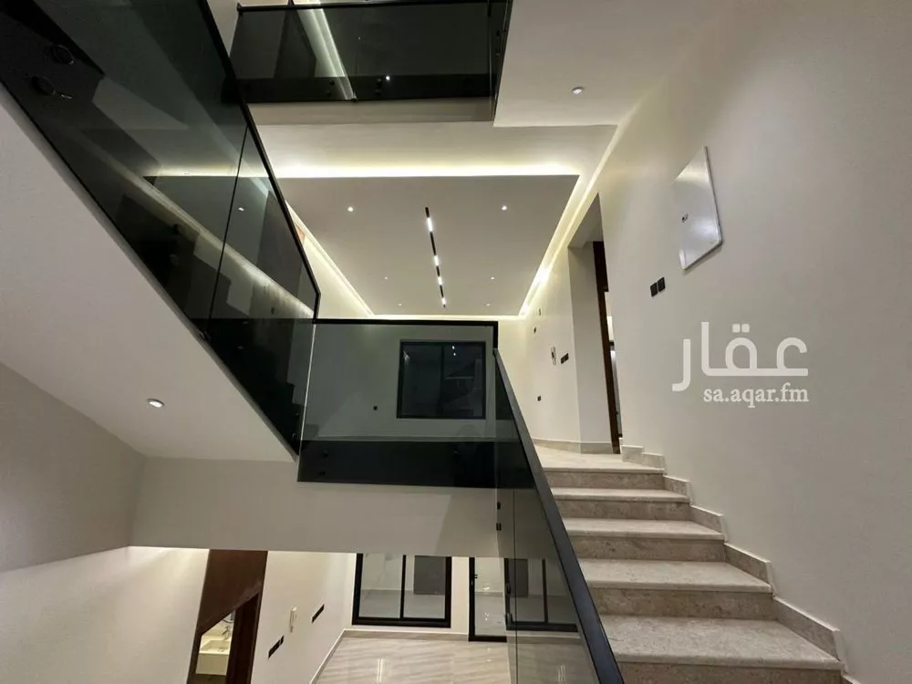 فيلا 4 غرف في ديراب 3