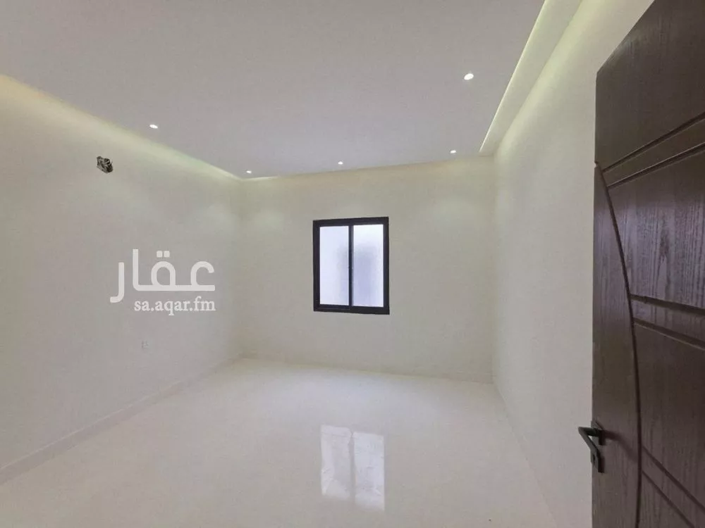 5 bedroom villa in Badr 7