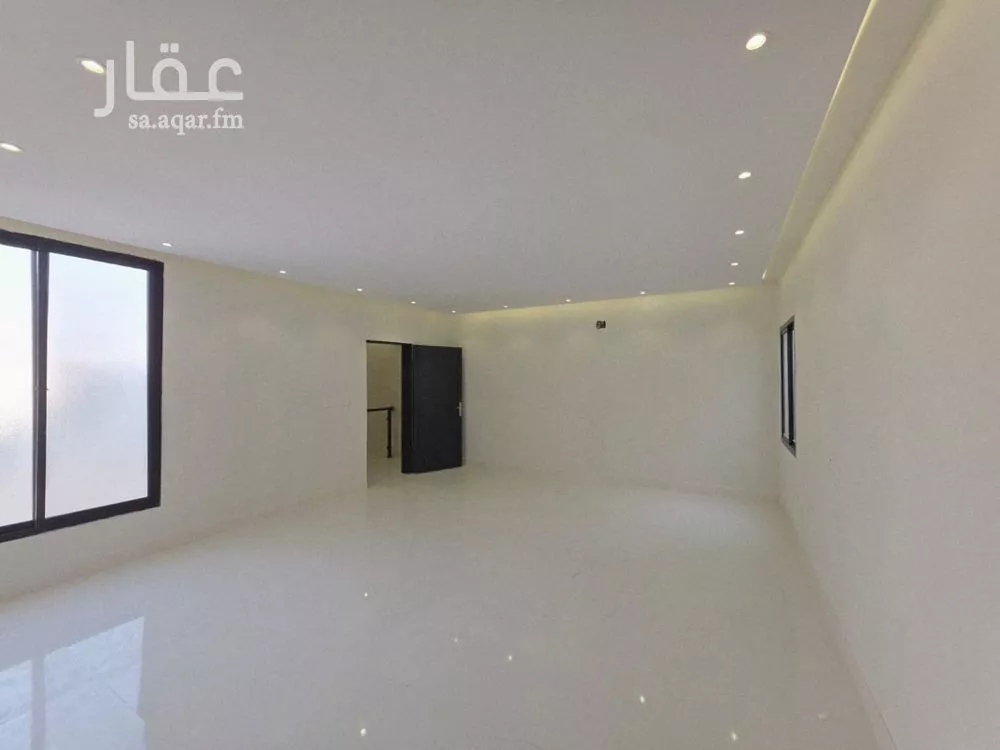 5 bedroom villa in Badr 8