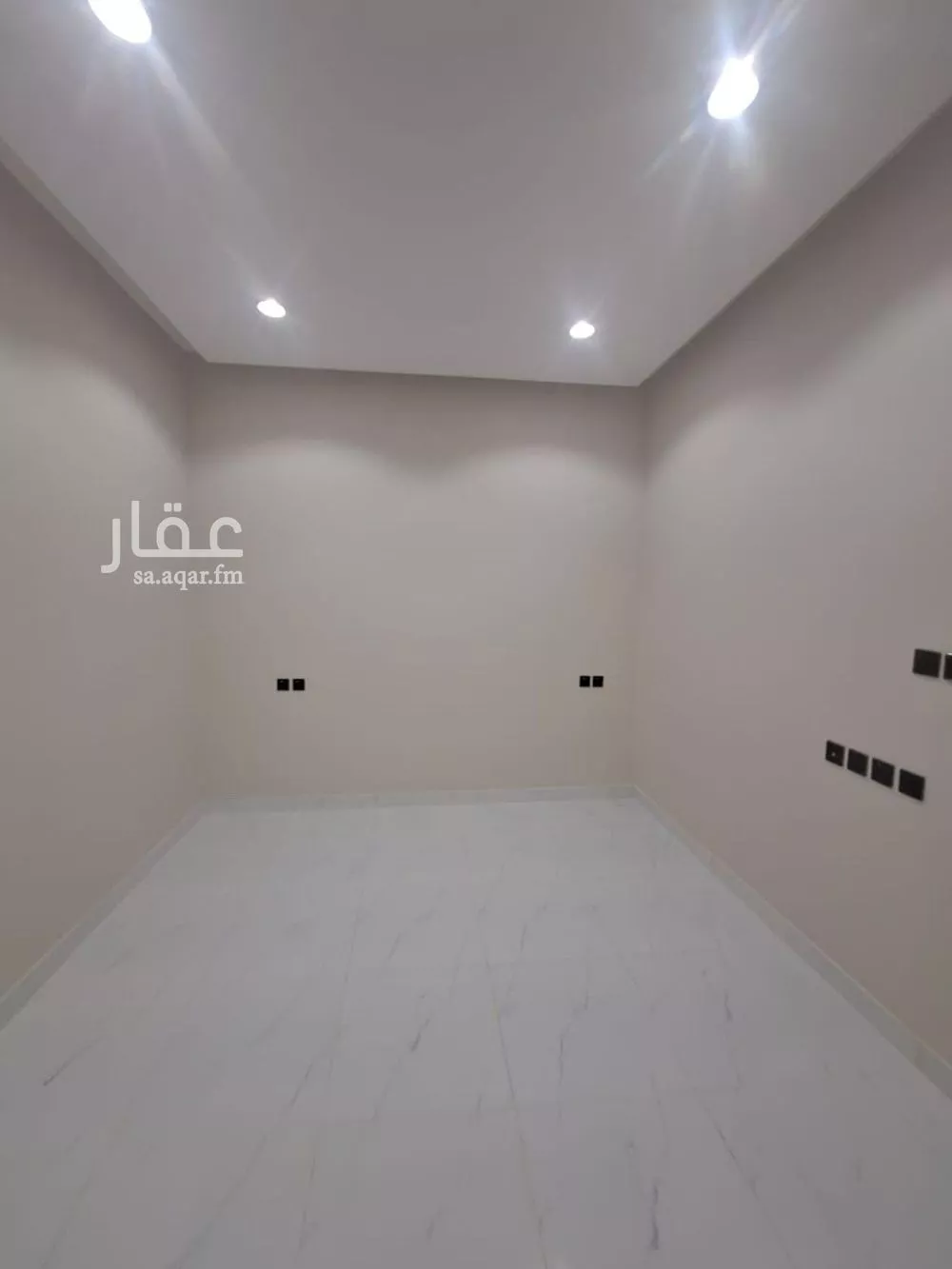 5 bedroom villa in Dhahrat Laban 4