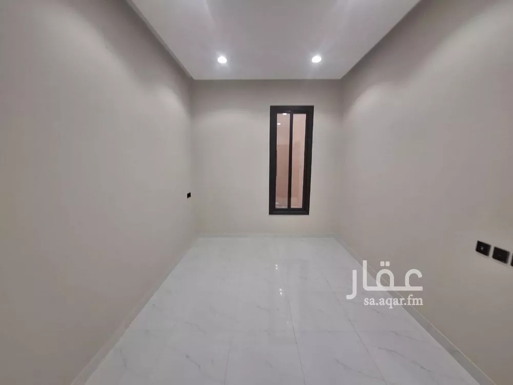 5 bedroom villa in Dhahrat Laban 7