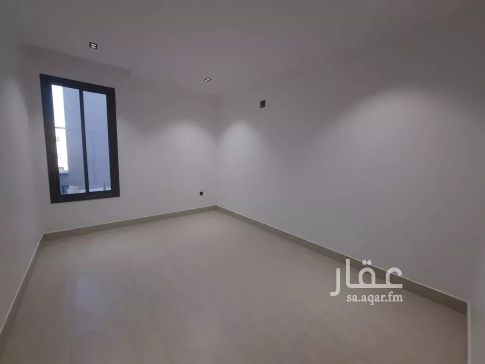 فيلا 5 غرف في بدر 12