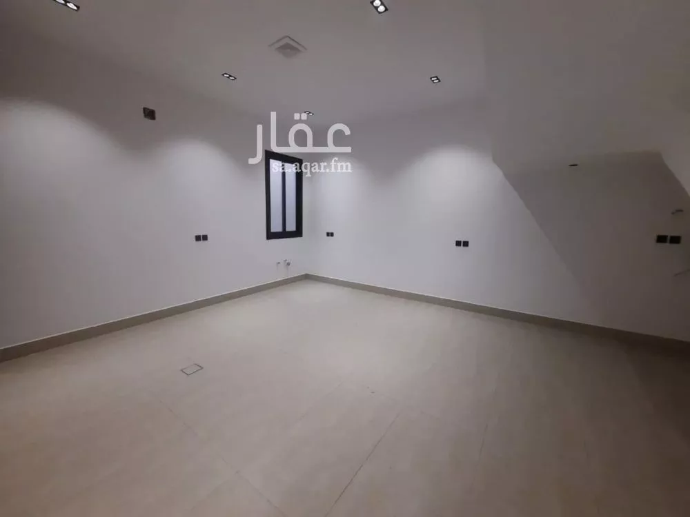 فيلا 5 غرف في بدر 6