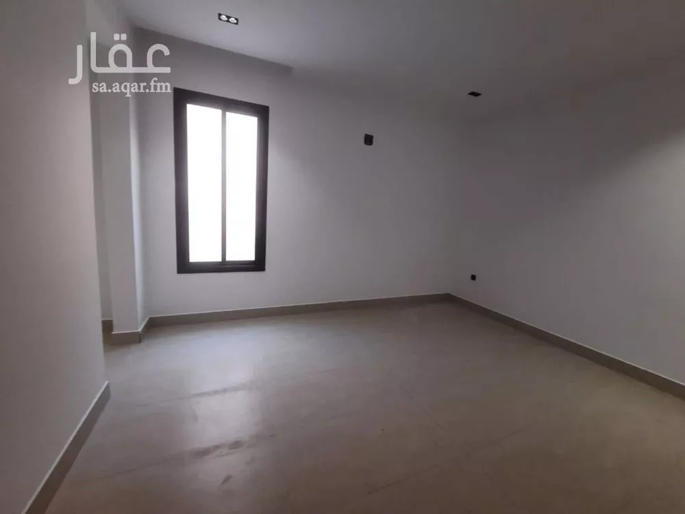 فيلا 5 غرف في بدر 7
