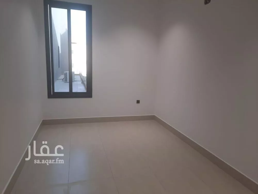 فيلا 5 غرف في بدر 10