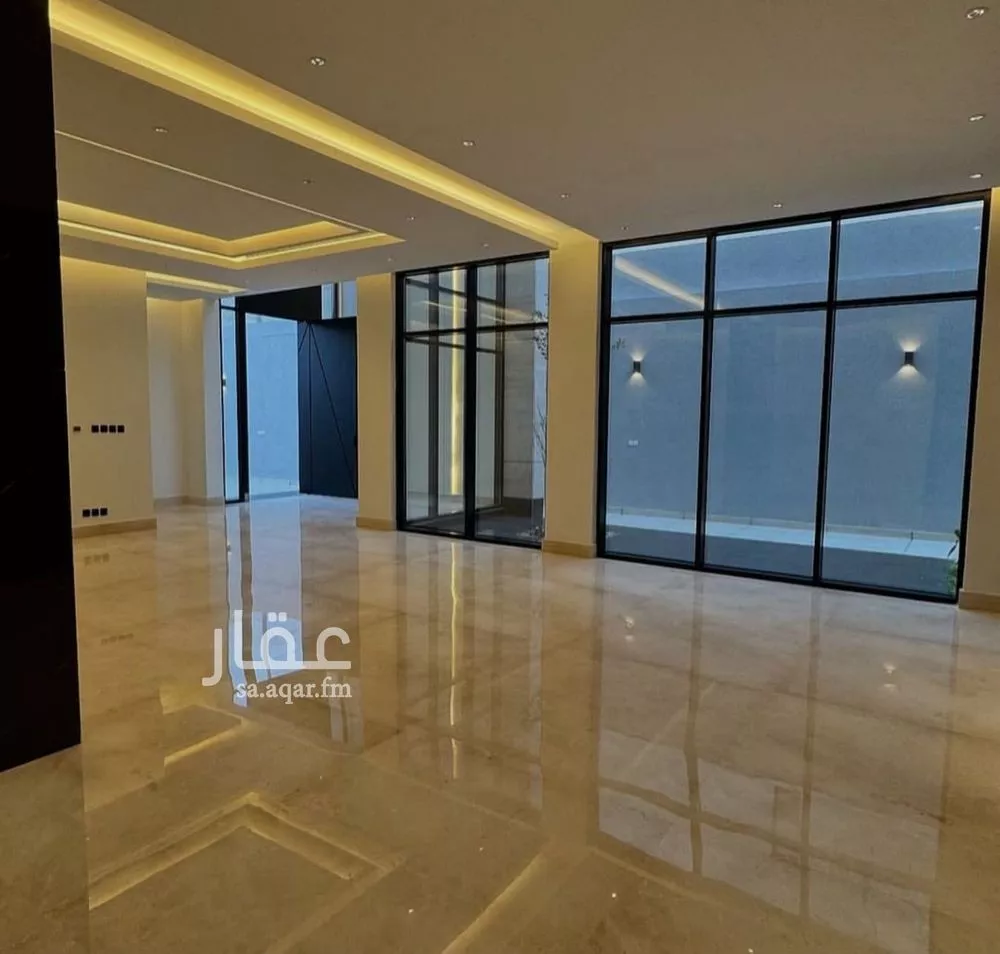 فيلا 6 غرف في الملقا 15