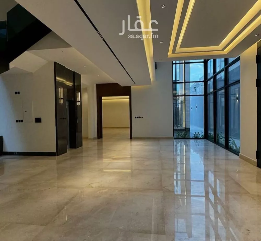 فيلا 6 غرف في الملقا 24
