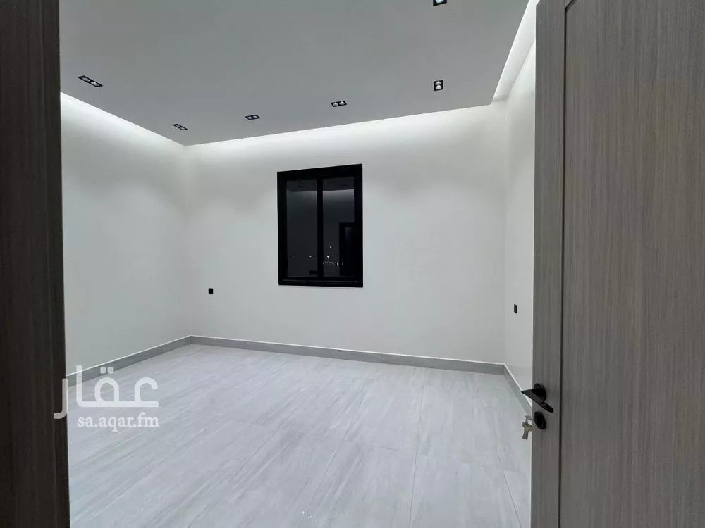 فيلا 4 غرف في الرمال 12