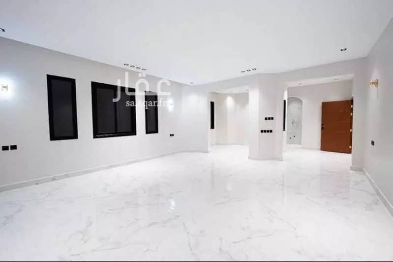 6 bedroom villa in Al Rimal 6