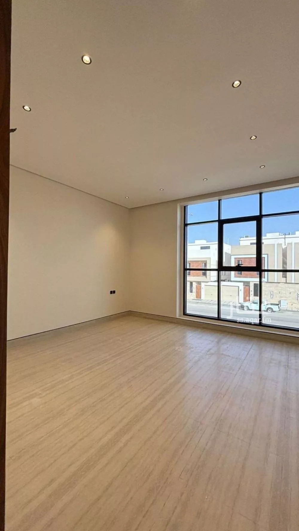 6 bedroom villa in Al Mahdiyyah 2