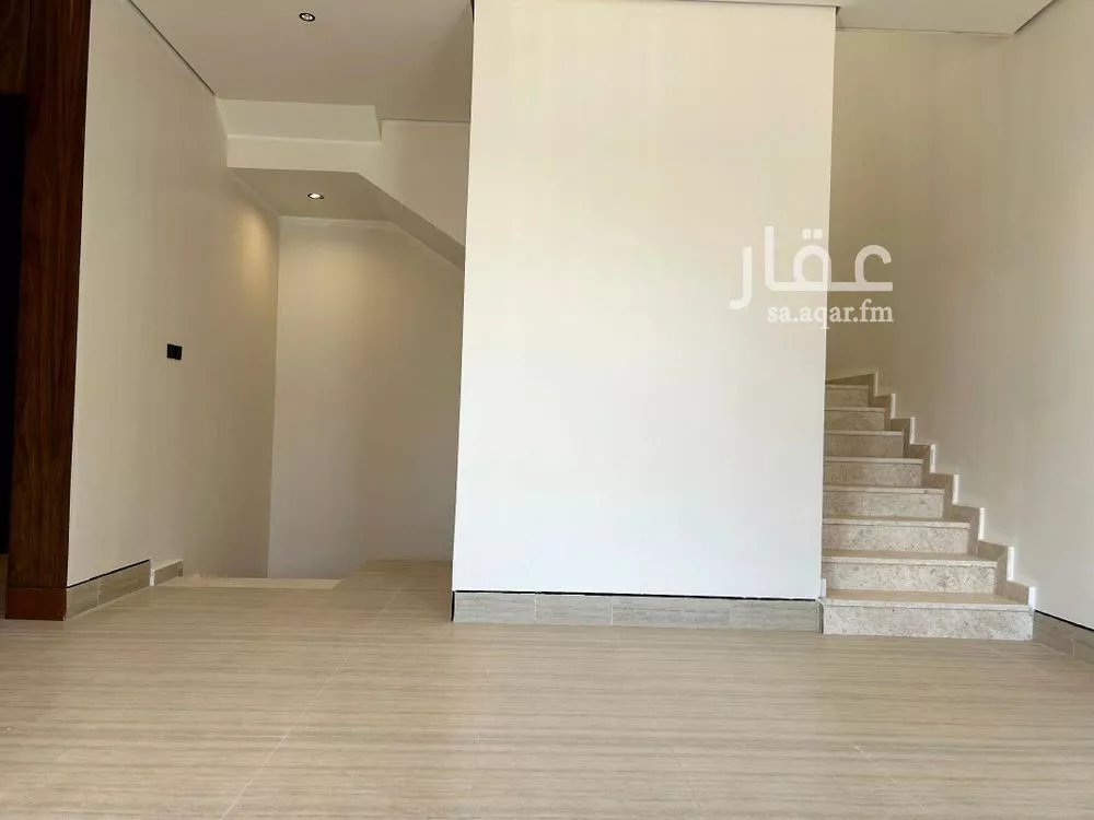 6 bedroom villa in Al Mahdiyyah 4