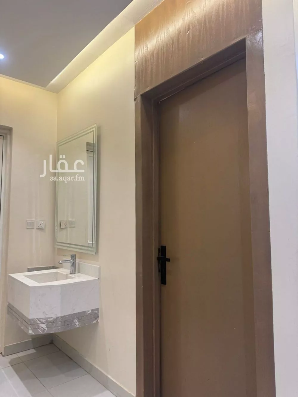 شقة 3 غرف في عكاظ 8