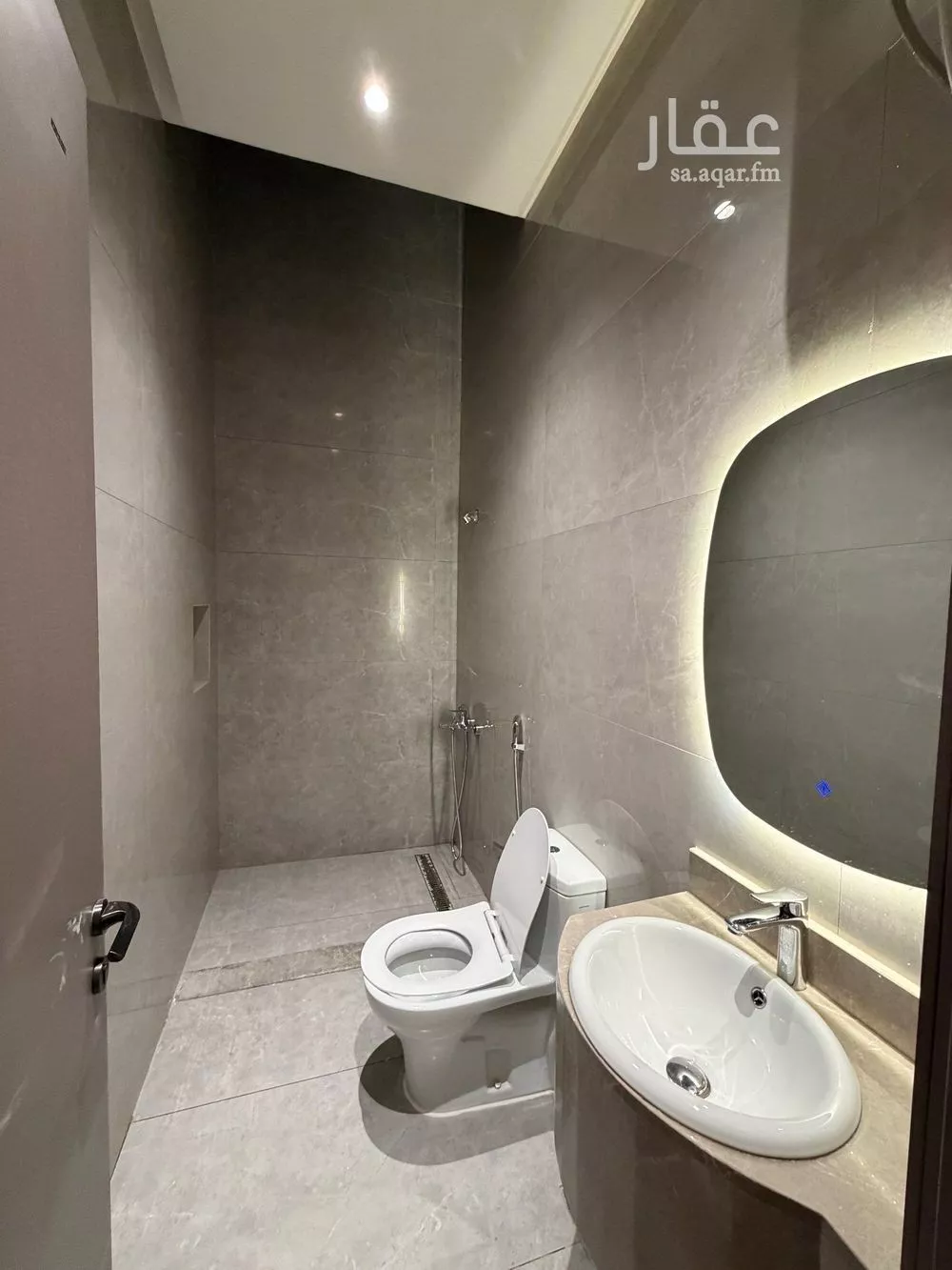 2 bedroom apartment in Al Narjis 6