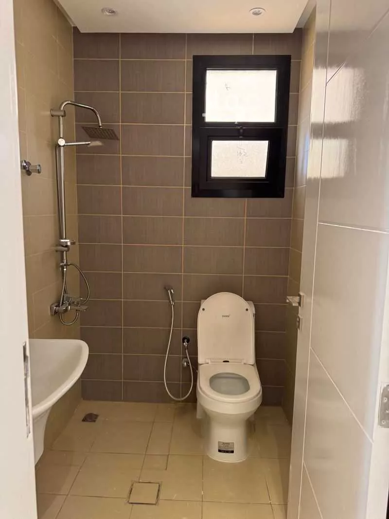 4 bedroom apartment in Al Yasmin 21