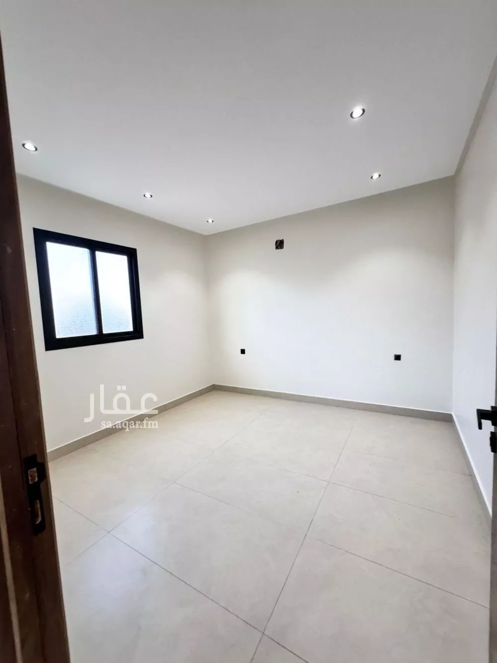 5 bedroom villa in Tuwaiq 12