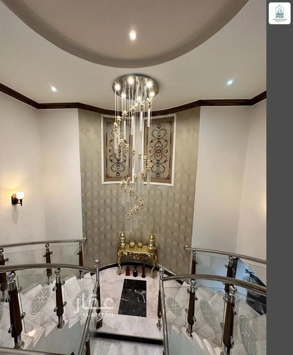 8 bedroom villa in Al Yasmin 21