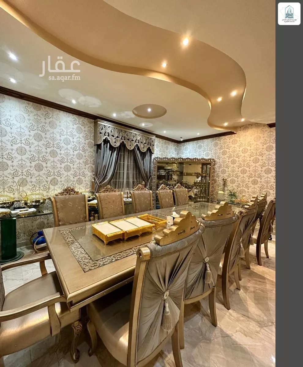 8 bedroom villa in Al Yasmin 22