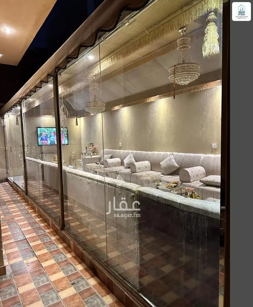 8 bedroom villa in Al Yasmin 28