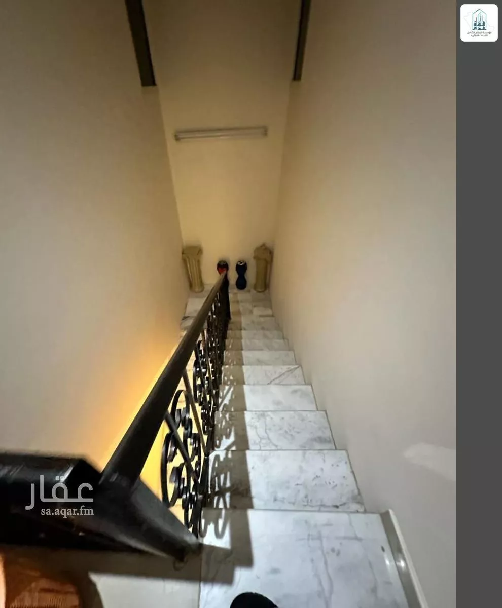 8 bedroom villa in Al Yasmin 34