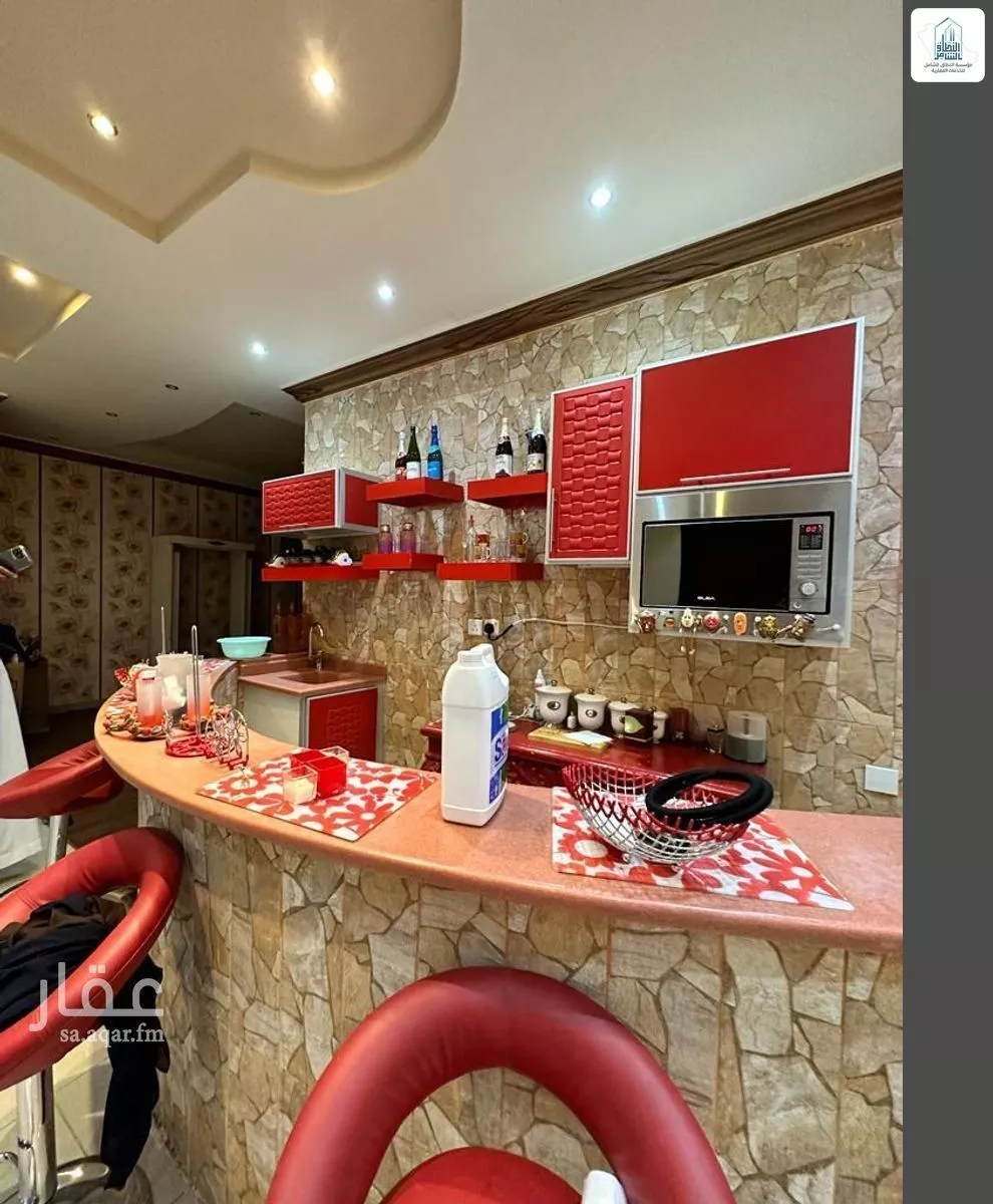 8 bedroom villa in Al Yasmin 37