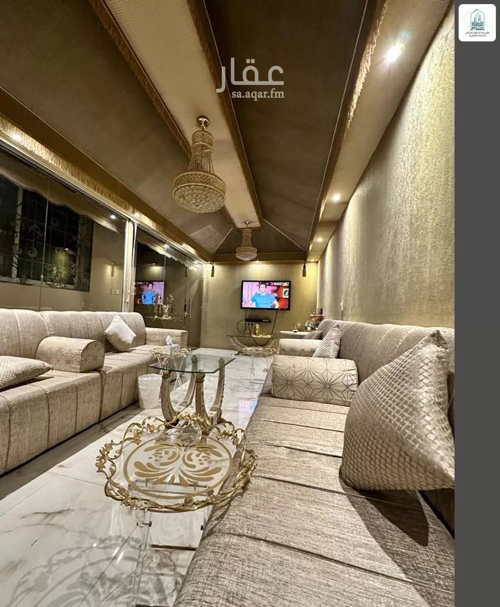 8 bedroom villa in Al Yasmin 39