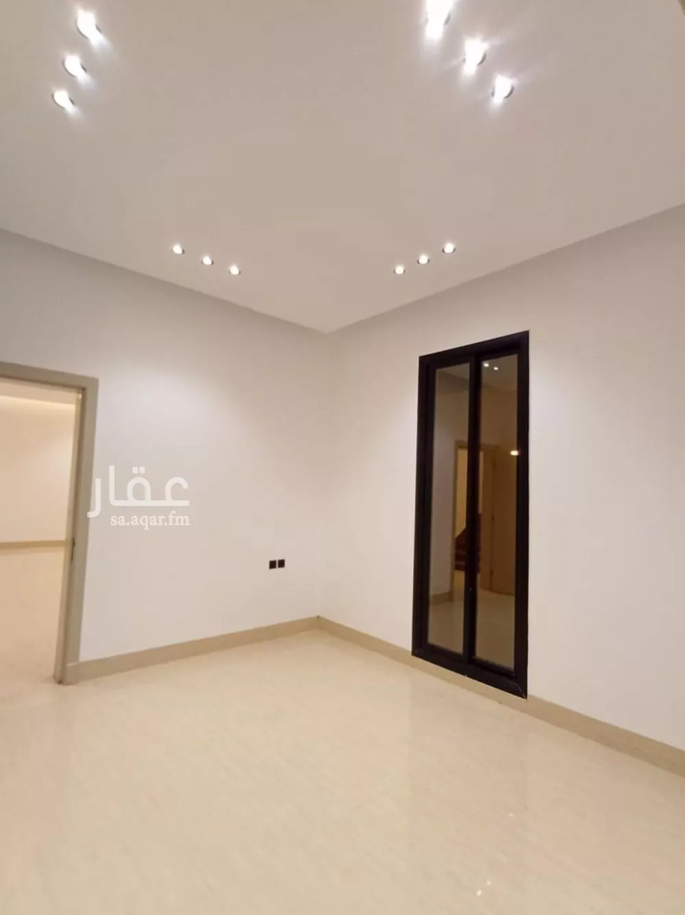 6 bedroom villa in Al Janadriyah 3