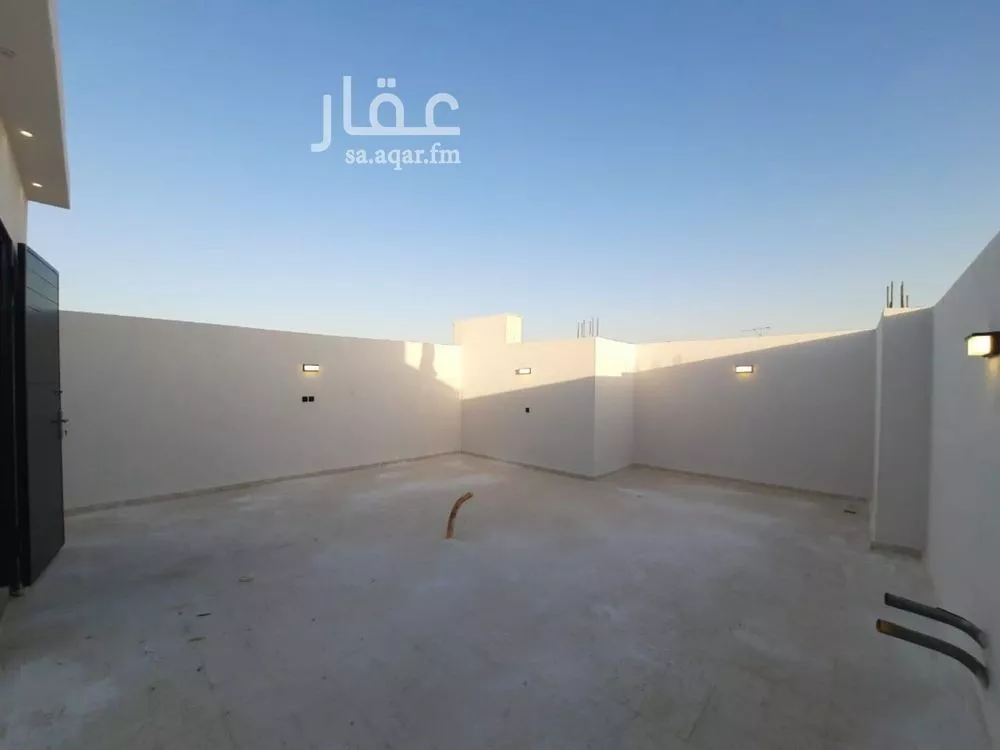 6 bedroom villa in Al Uraija Al Gharbiyah 16