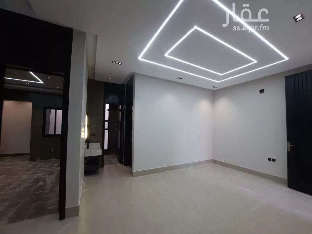 6 bedroom villa in Al Uraija Al Gharbiyah 24