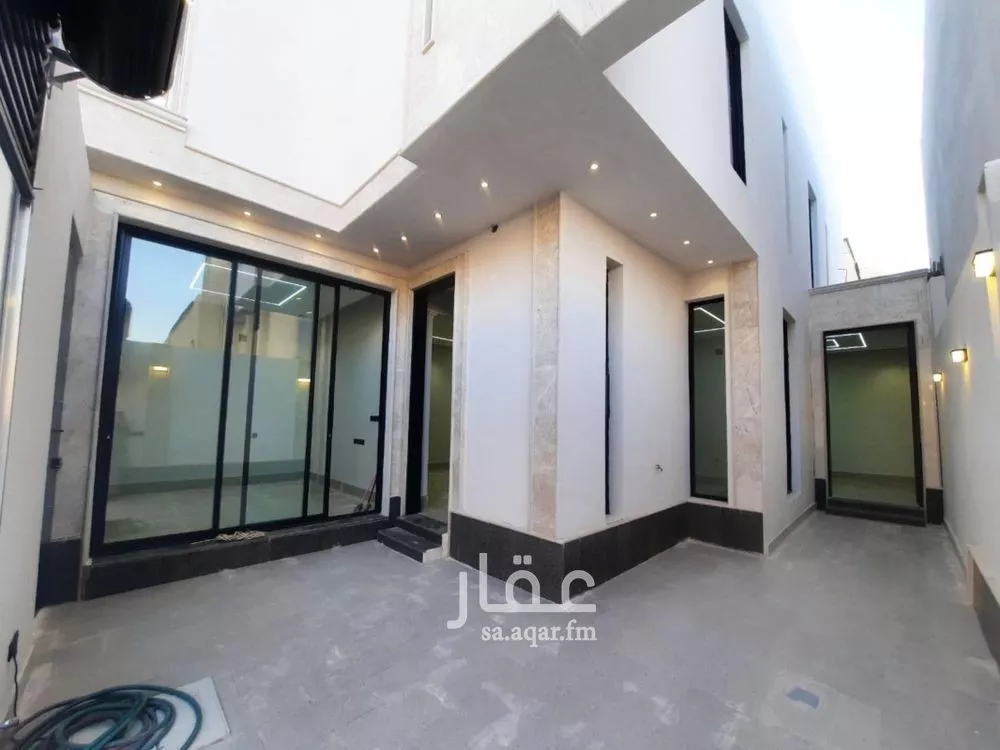 6 bedroom villa in Al Uraija Al Gharbiyah 25