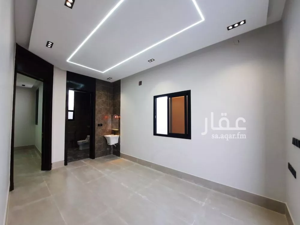 6 bedroom villa in Al Uraija Al Gharbiyah 8