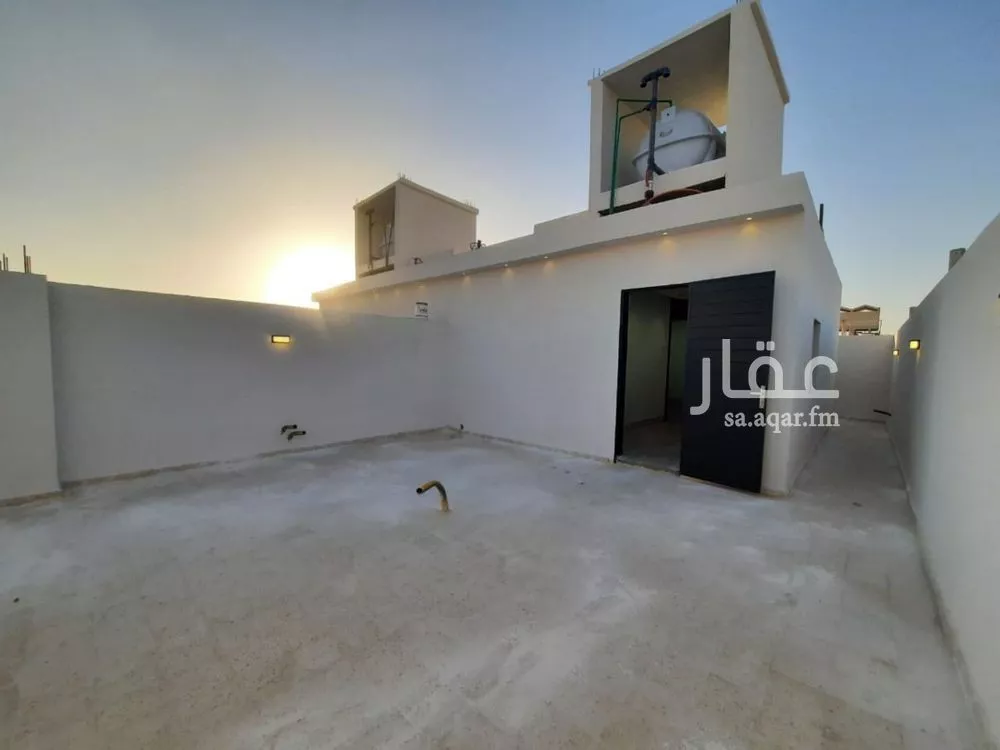 6 bedroom villa in Al Uraija Al Gharbiyah 9