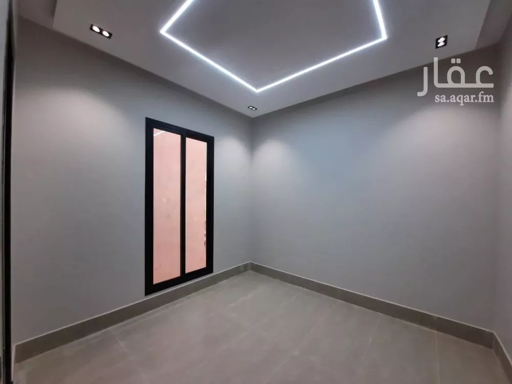 6 bedroom villa in Al Uraija Al Gharbiyah 10