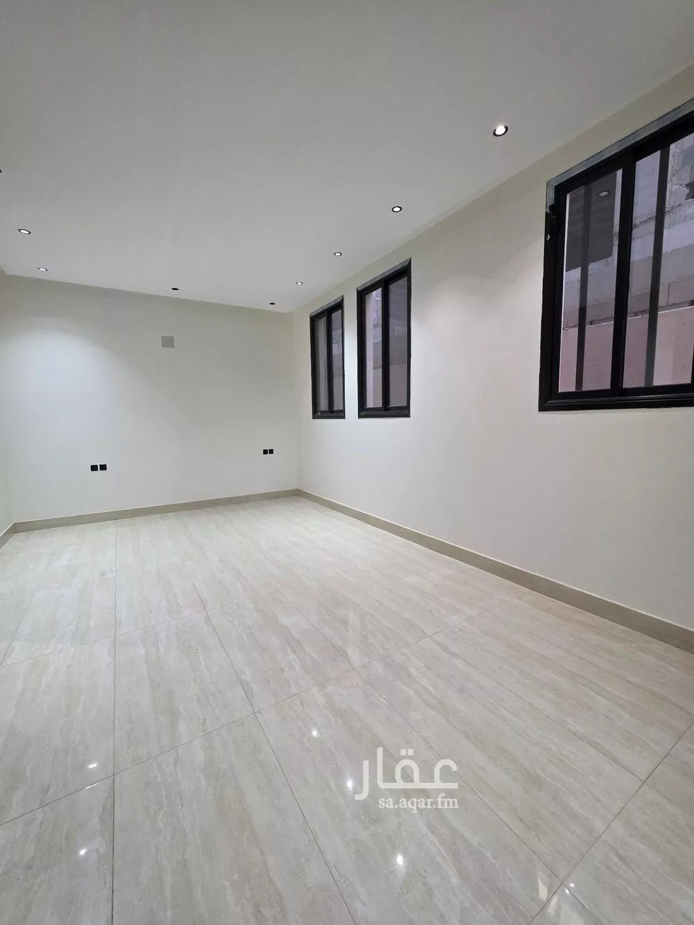 دوبلكس 5 غرف في الرمال 10