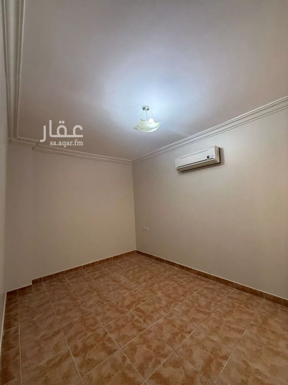 شقة 3 غرف في الملقا 2