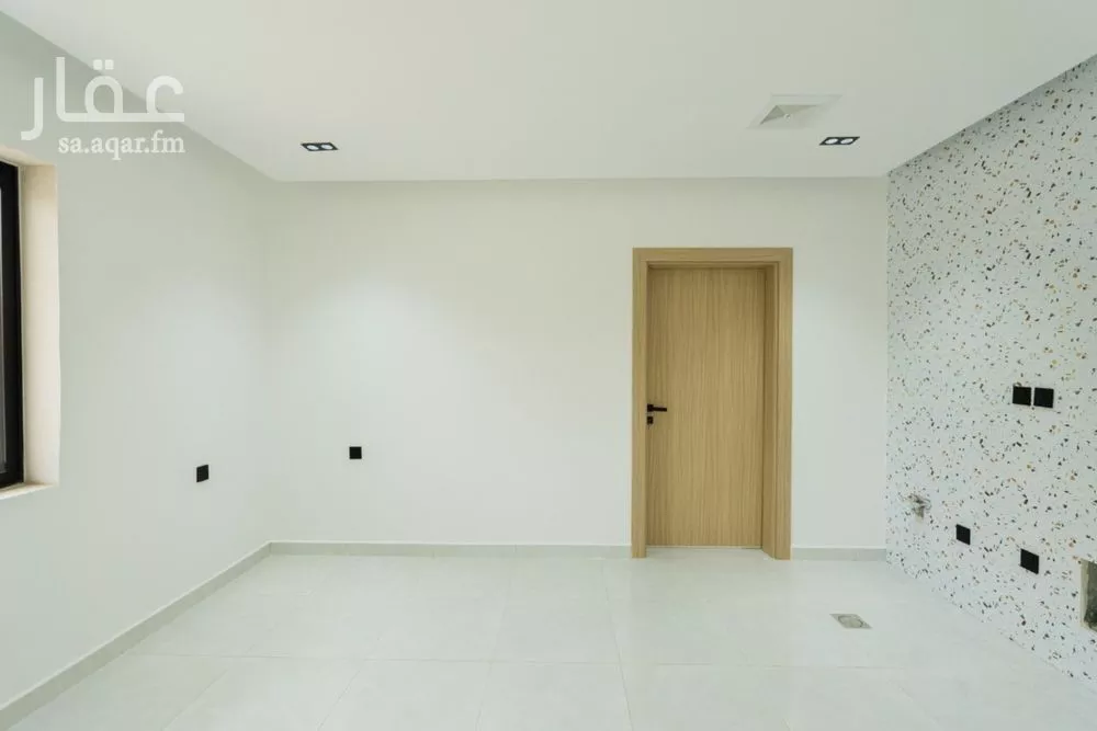 1 bedroom apartment in Hittin 5