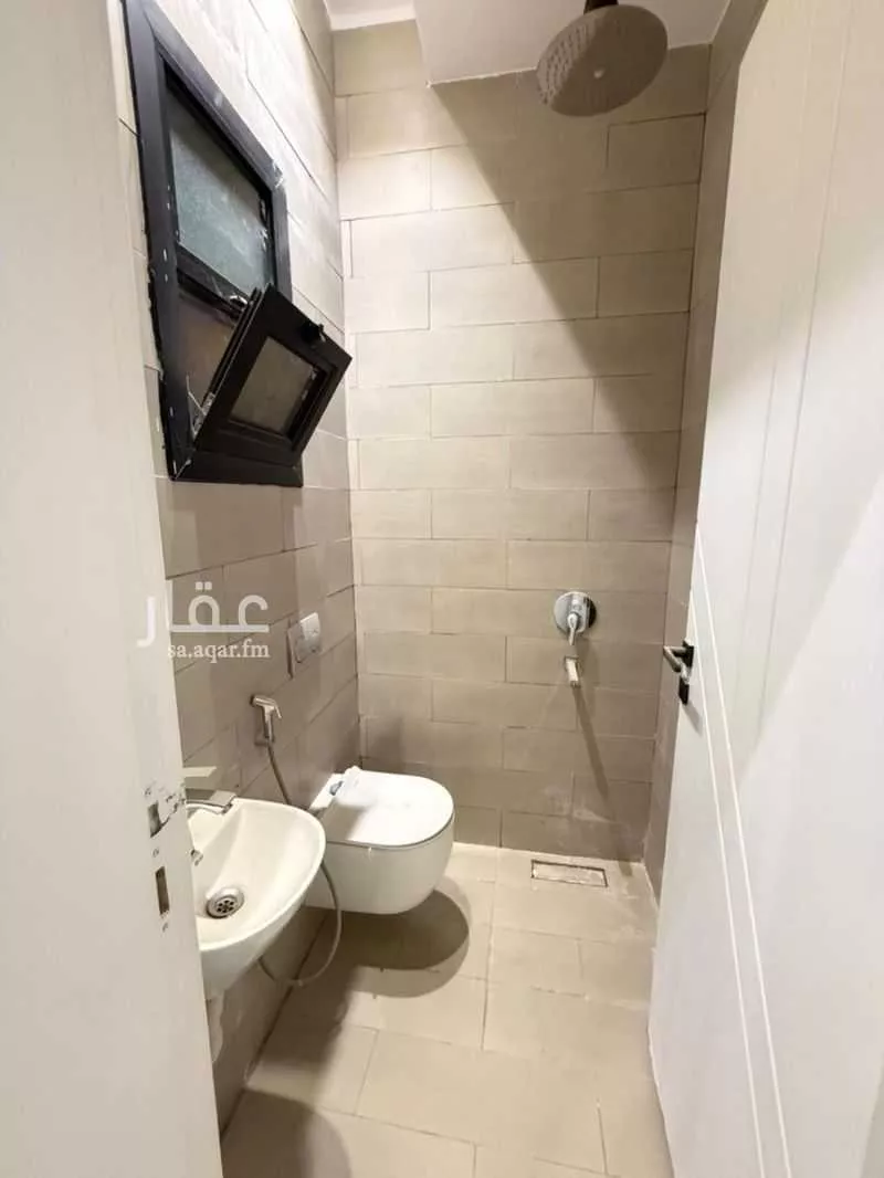 3 bedroom apartment in Ishbiliyah, Riyadh 15