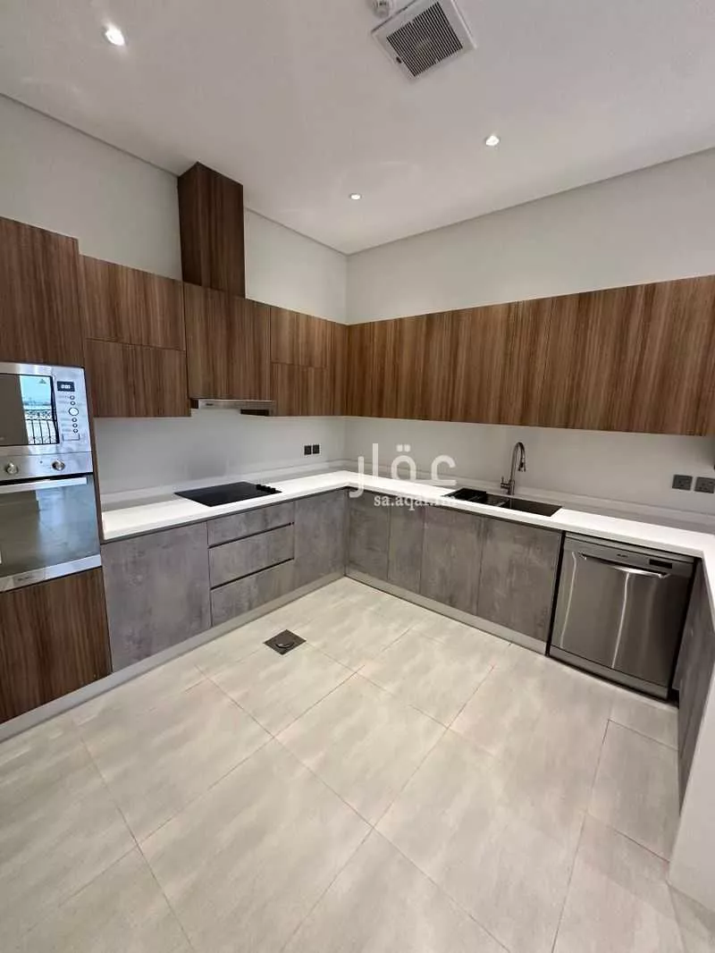 3 bedroom apartment in Al Malqa 4