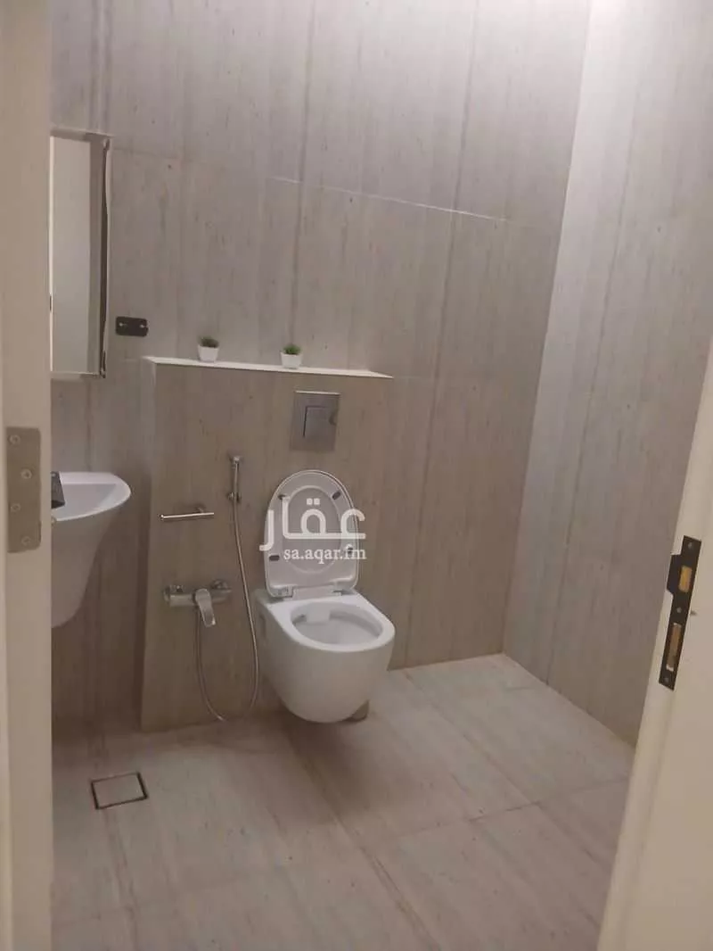 3 bedroom apartment in Al Malqa 3