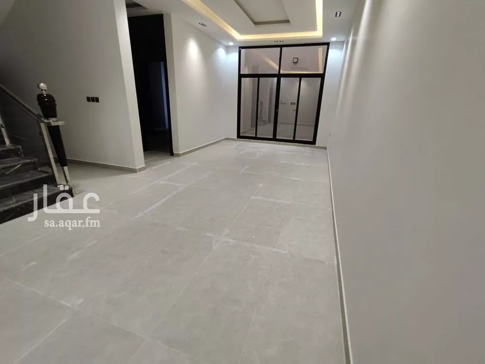 فيلا 6 غرف في العريجاء الوسطى 8