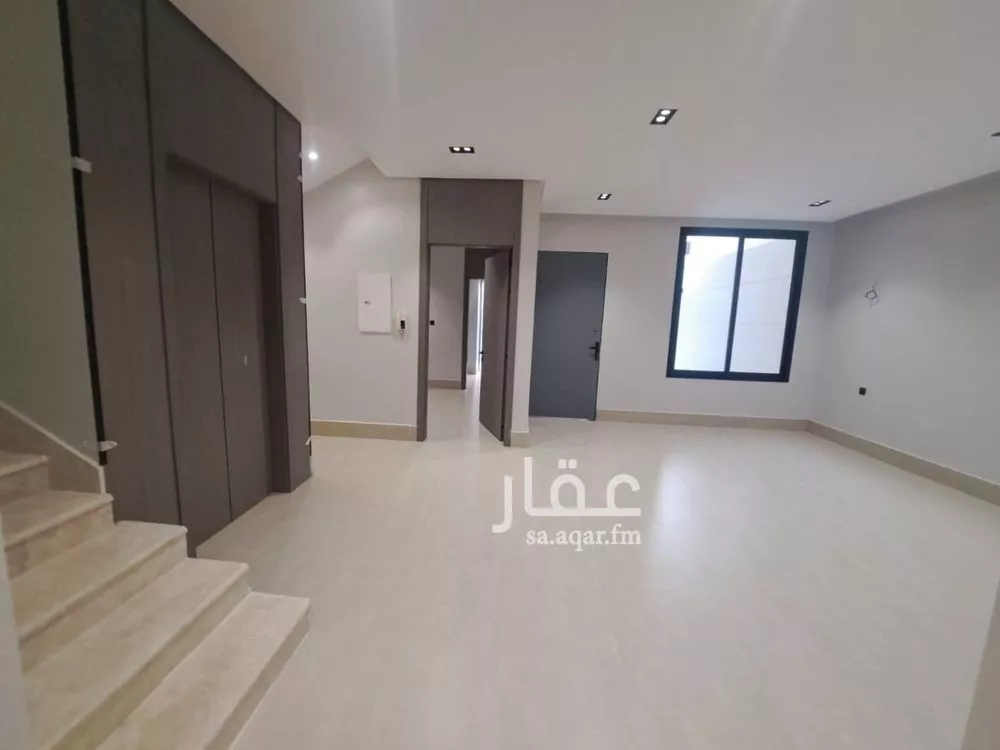6 bedroom villa in Al Uraija Al Gharbiyah 11