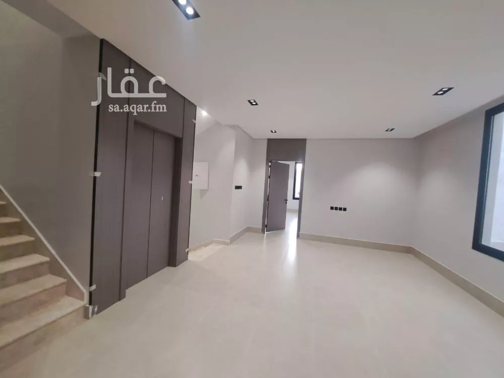 6 bedroom villa in Al Uraija Al Gharbiyah 9