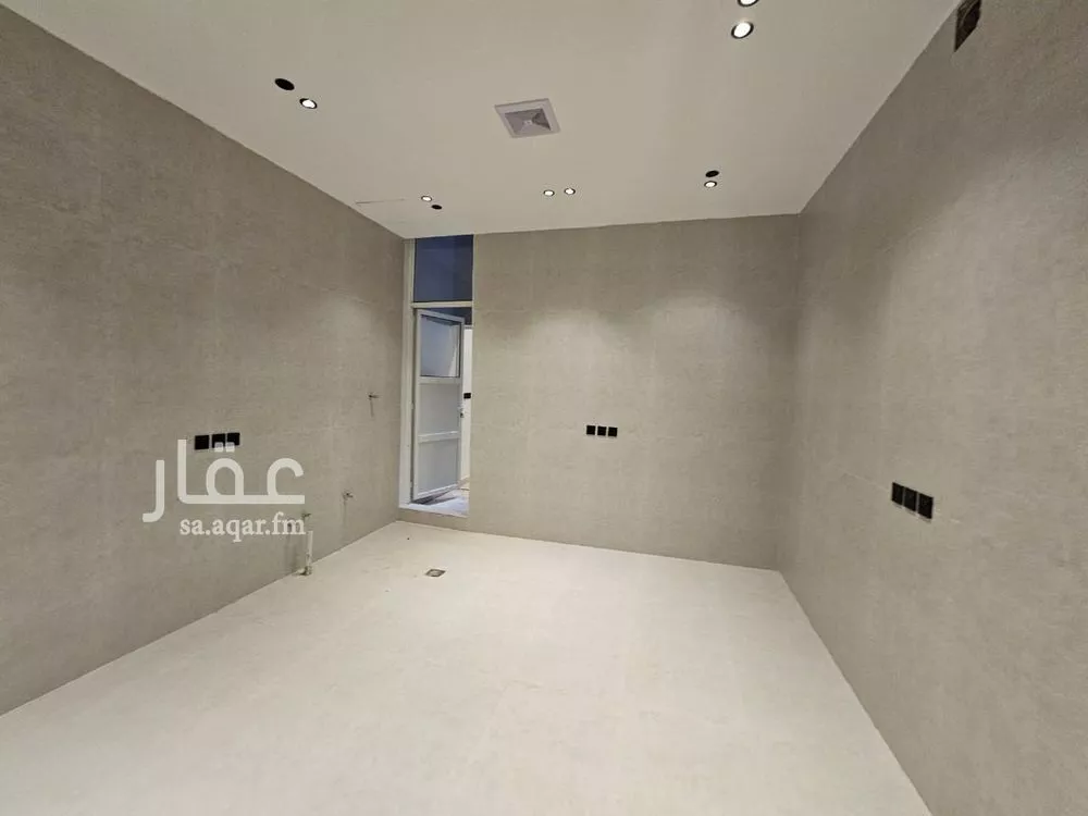 فيلا 7 غرف في الجنادرية 9