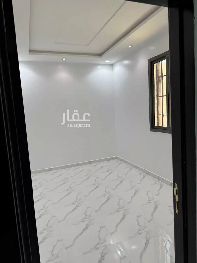 3 bedroom floor in Al Rimal 4