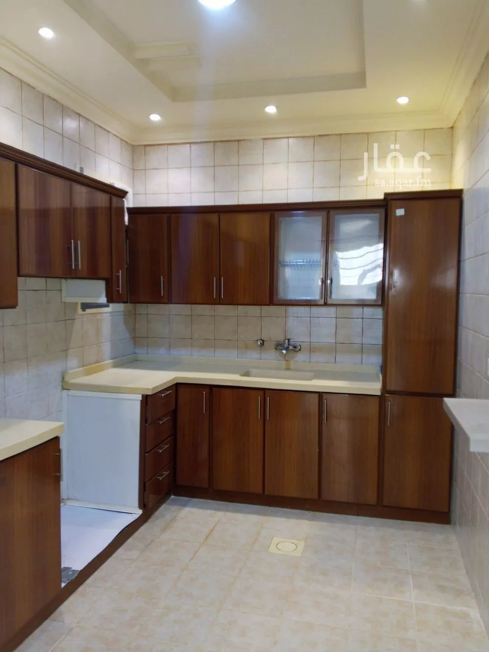 3 bedroom apartment in Al Aqiq 5