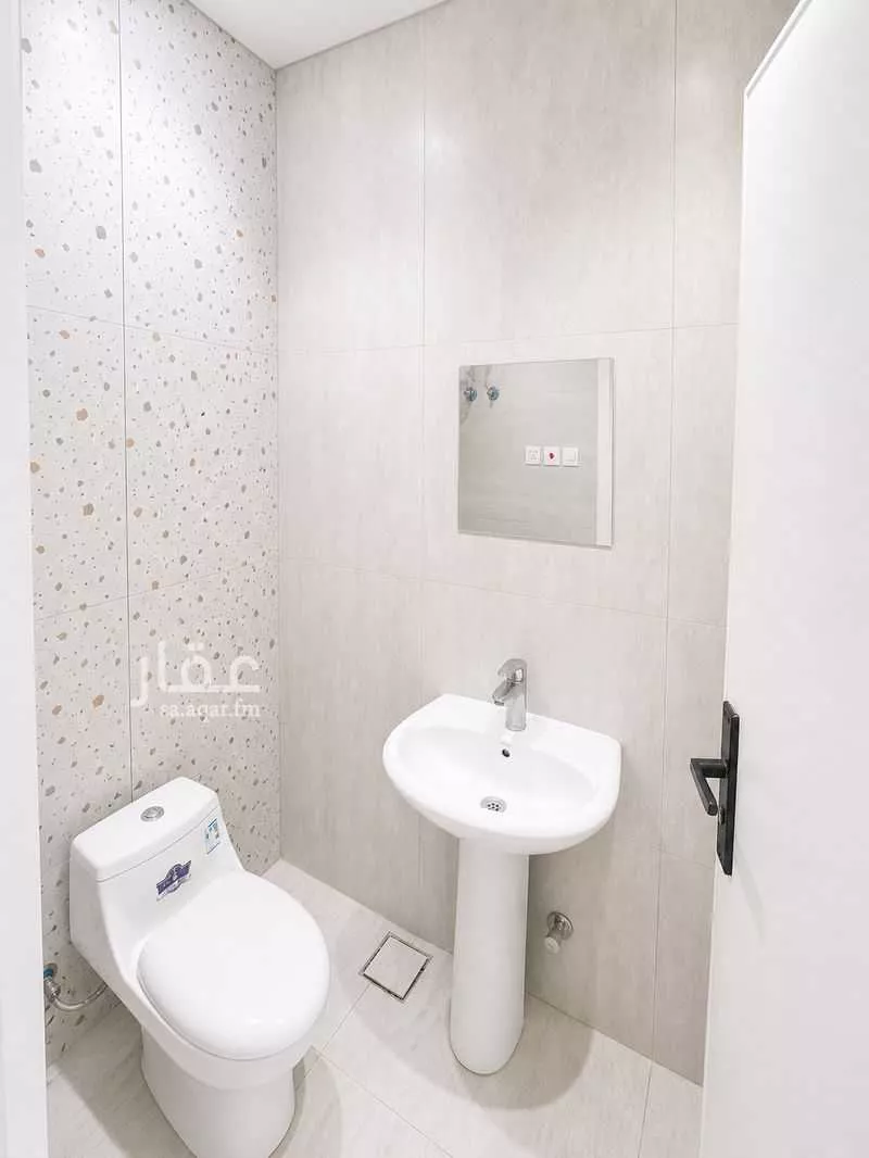 1 bedroom apartment in Jarir 18