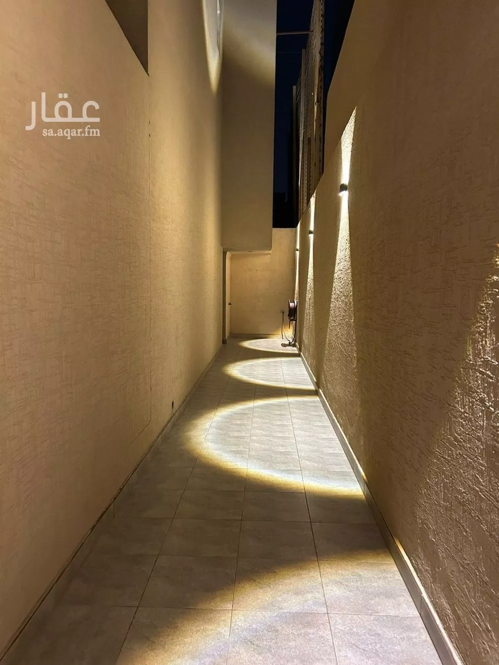 5 bedroom floor in Al Yasmin 10