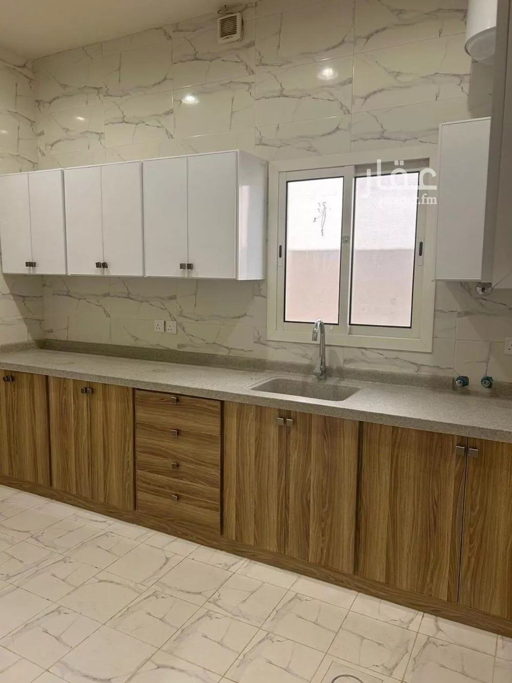 3 bedroom floor in Al Aridh 2